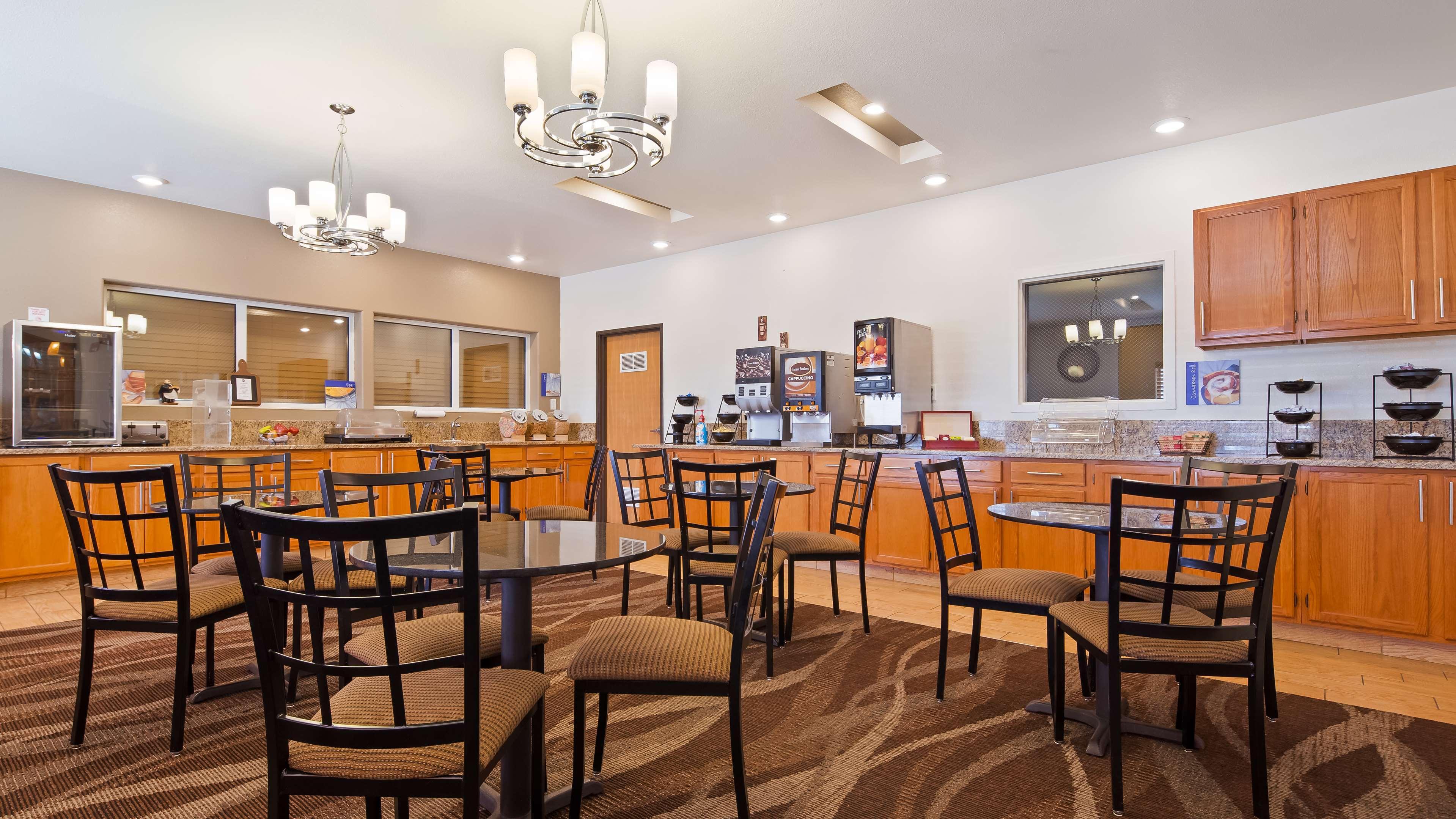Best Western Firestone Inn & Suites Longmont Exterior photo